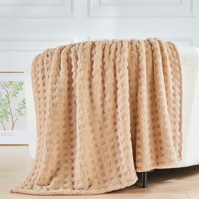 NEWCOSPLAY 3D Waffle Checkered Flannel Twin Blanket, Brown, 60"x80" | Super Soft Cute Lightweight Decorative Premium Silky Fleece Blanket for Couch Sofa Bed, Gift for Women Men, All Season Use