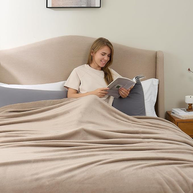 Hansleep Queen Light Camel Fleece Blanket, Soft Flannel Bed Blanket | Fuzzy Cozy Blanket 90x90 Inches, Multi-use for Bed, Sofa, Couch, Travel, Camping, All Season Warm Lightweight Cover
