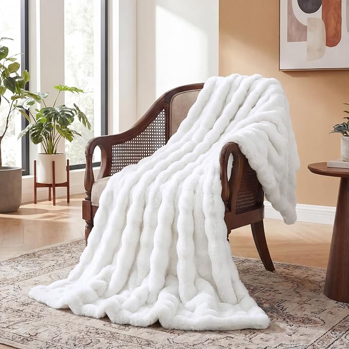 ORINOVA White Faux Rabbit Fuzzy Fur Queen Throw Fluffy Blanket 90x90 Soft Furry Blanket Queen Size for Bed Couch Cozy Bedroom Decor 1000 GSM