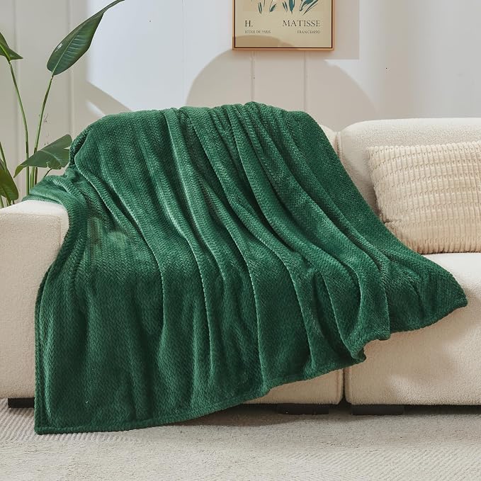 NEWCOSPLAY Fleece Leaves Pattern Twin Blanket, Dark Green, 60"x80" | Super Soft Throw Blanket, Lightweight Cozy Bed Sofa Blanket, Premium Silky Flannel Fleece, Travel Blanket for All Season Use
