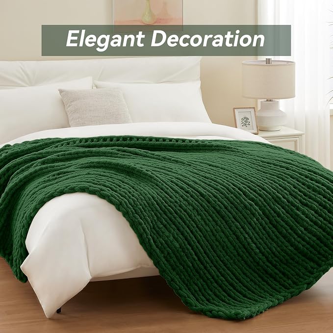 Negwoo Chunky Knit Throw Blanket, Knitted Throw Chenille Yarn, 50"*60" | Soft Thick Cable Knitted Blankets, Handmade Big Thick Blanket, Machine Washable Cute Comfy Blanket for Home Decor,Grass green