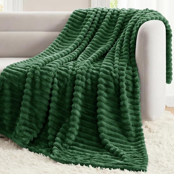 Dark Green Twin Blanket for Bed & Couch, 60 x 80 Inch | 300GSM Ribbed Fleece Blanket, Soft, Cozy & Lightweight, OEKO-TEX Certified, All-Season Use for Travel, Dorm & Home Decor