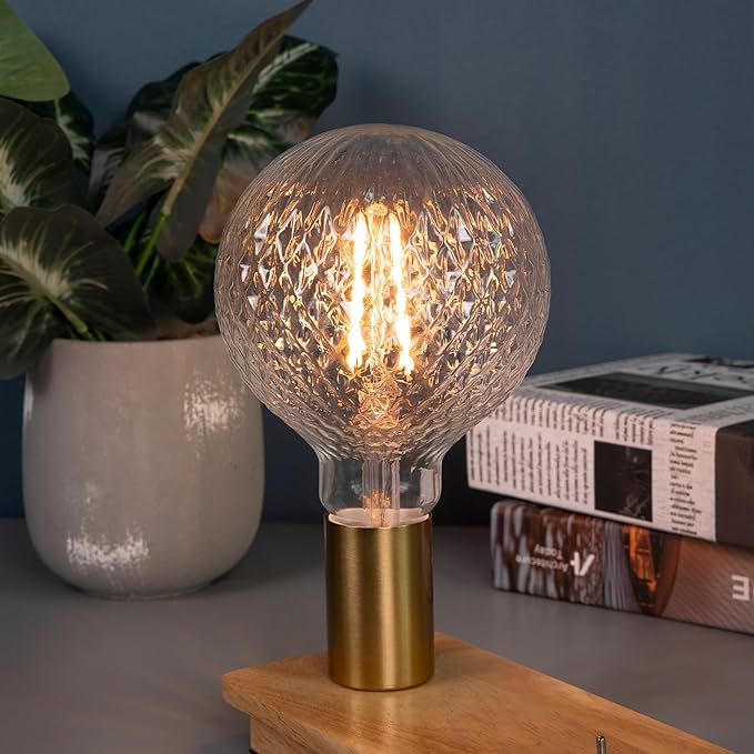 Edison Filament Bulb Pineapple Faceted, Vintage Light Bulb Clear Crystal, G125 Large Round LED Bulb, 4W Dimmable E26 Medium Base, Decorative Cut Glass Light, 1 Pack