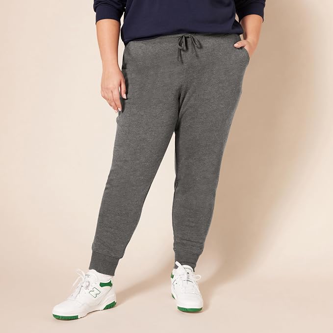 Amazon Essentials Women's Fleece Jogger Sweatpant (Available in Plus Size)