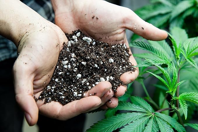 Gardenera Premium Happy Plant Potting Soil Mix - Optimal Nutrient-Rich Blend for Thriving and HIGH-Yield Herbal Plants - 10 Quart