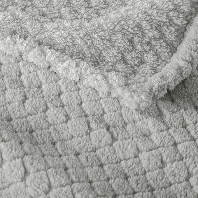 Exclusivo Mezcla Soft Fleece King Size Blanket for Bed, Light Grey | Jacquard Lightweight Cozy Bed Blanket, Breathable Decorative Fuzzy Textured All Season Use, 90x104 Inches