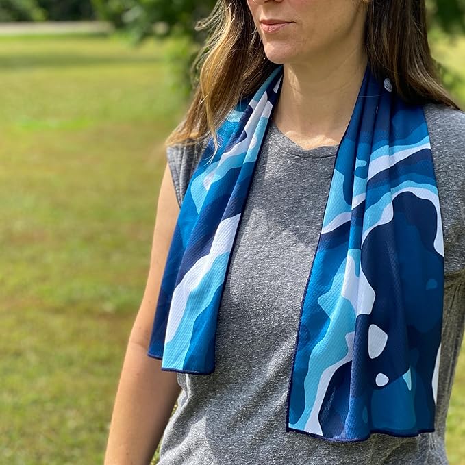 SHAKEitCOOL Extended Size Cooling Towel – Be Cool in Style - Heat Relief, Soft, Lightweight, Sun Protection, Easy Clean - Perfect for Biking, Hiking, Running, Yoga, Golf, Gardening - Blue Ocean M