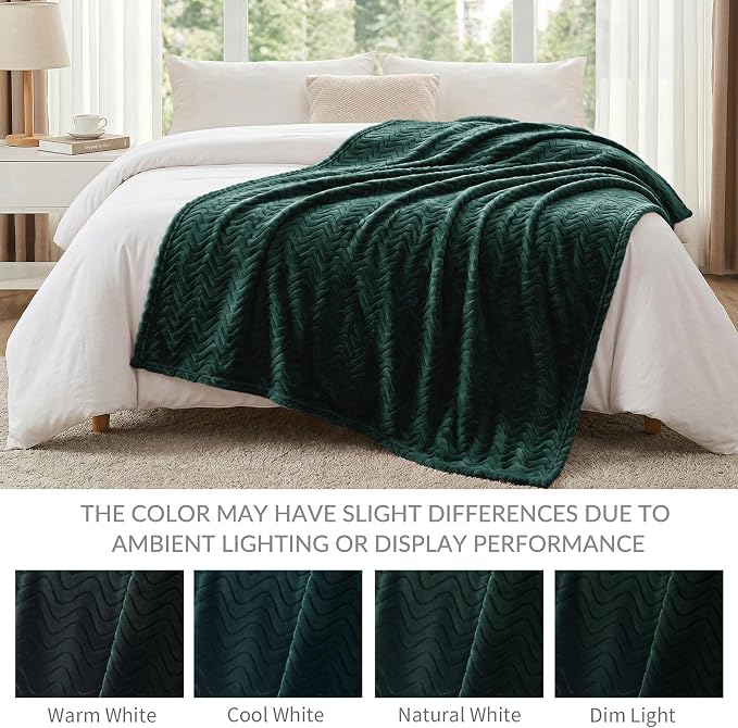 Exclusivo Mezcla Soft Fleece Blanket Twin Size for Bed, Sofa, Forest Green | 90"x66" Breathable Lightweight Flannel Blanket for Summer, Plush Cozy Jacquard Wave for Home Decor