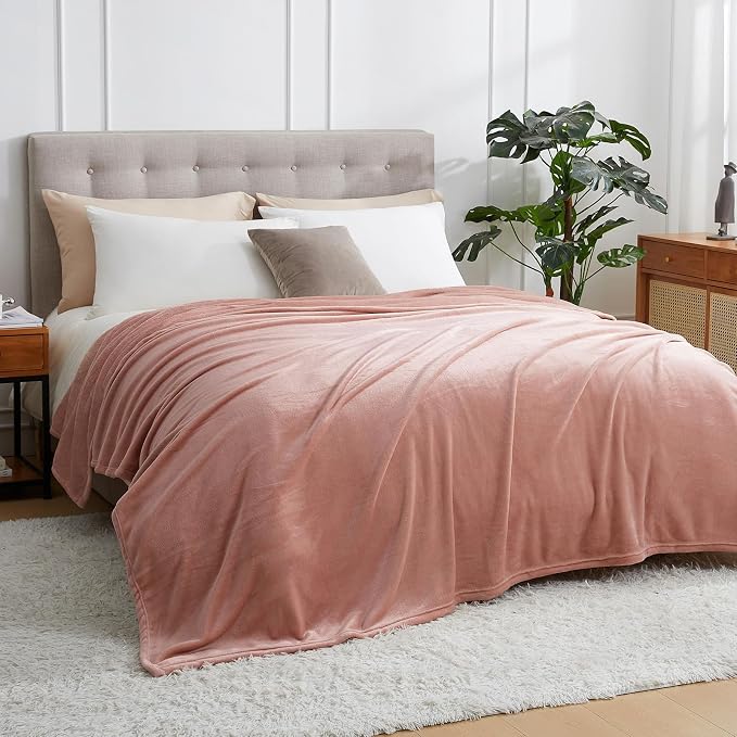 Hansleep Throw Dusty Pink Fleece Blanket, Soft Flannel Bed Blanket | Fuzzy Cozy Blanket 50x60 Inches, Multi-use for Bed, Sofa, Couch, Travel, Camping, All Season Warm Lightweight Cover