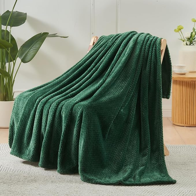 NEWCOSPLAY Fleece Leaves Pattern Queen Blanket, Dark Green, 90"x90" | Super Soft Throw Blanket, Lightweight Cozy Bed Sofa Blanket, Premium Silky Flannel Fleece, Travel Blanket for All Season Use
