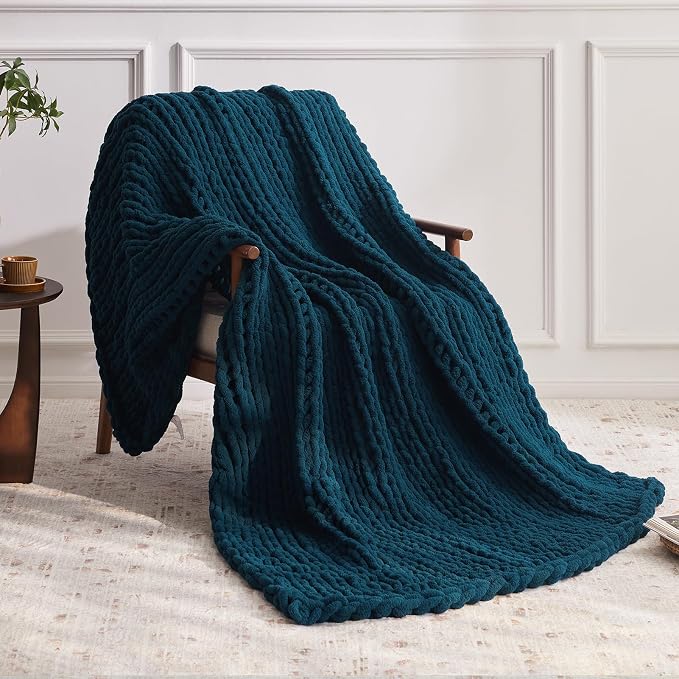 Negwoo Chunky Knit Throw Blanket, Knitted Throw Chenille Yarn, 30"*40" | Soft Thick Cable Knitted Blankets, Handmade Big Thick Blanket, Machine Washable Cute Comfy Blanket for Home Decor, Yellow