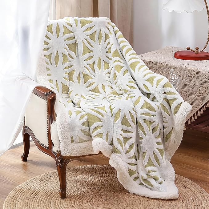 LOMAO Sherpa Fleece Blanket Fuzzy Soft Throw Blanket Dual Sided Blanket for Couch Sofa Bed (Fruit Green, 51"x63")