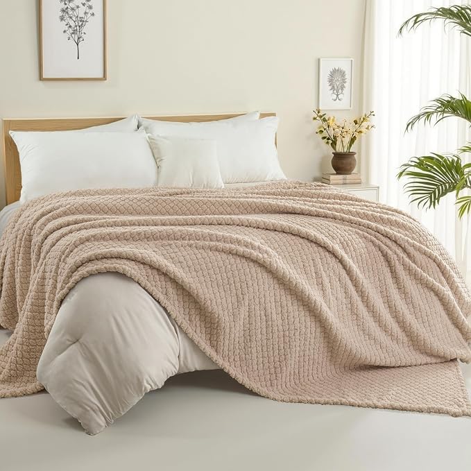 Exclusivo Mezcla Soft Fleece Queen Size Blanket for Bed, Camel | Jacquard Lightweight Cozy Bed Blanket, Breathable Decorative Fuzzy Textured All Season Use, 90x90 Inches