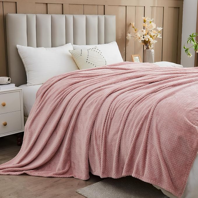 NEWCOSPLAY Fleece Leaves Pattern Twin Blanket, Dusty Pink, 60"x80" | Super Soft Throw Blanket, Lightweight Cozy Bed Sofa Blanket, Premium Silky Flannel Fleece, Travel Blanket for All Season Use
