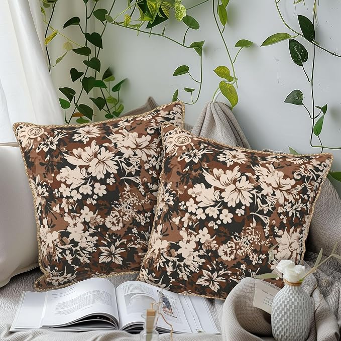 Vintage Brown Cream Floral Velvet Pillow Covers 20x20 Inch Tapestry Neutral Flowers Throw Pillows for Couch Cushion Covers Pillowcase Boho Farmhouse Pillow Cases for Sofa Bed Bedroom