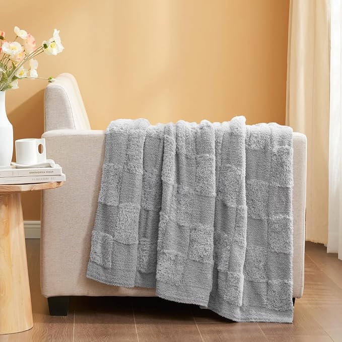 Snuggle Sac Faux Fur Checkered Blanket Twin Size with Soft Knitted Microfiber Fabric,Cozy Soft Warm Blanket for Sofa Bedroom Living Room,Solid Light Grey,60x80 inches