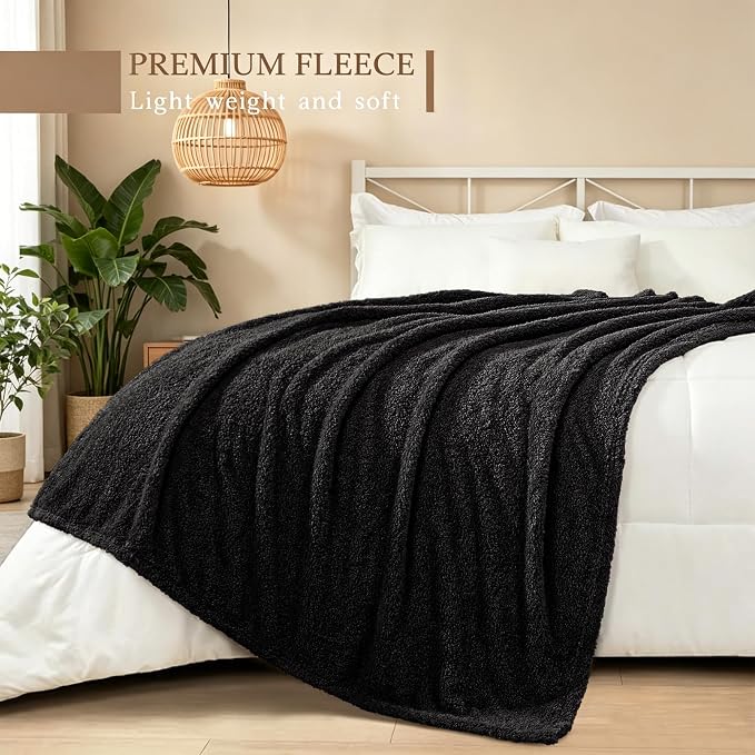 Exclusivo Mezcla Fleece Twin Size Blanket for Couch and Bed, 60" x 80" | Super Soft and Cozy Fluffy Blanket for Women, Lightweight and Fuzzy Blanket for Teens Back to School, All Season, Black