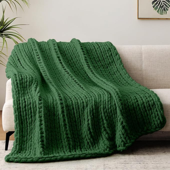 Negwoo Chunky Knit Throw Blanket, Knitted Throw Chenille Yarn, 50"*60" | Soft Thick Cable Knitted Blankets, Handmade Big Thick Blanket, Machine Washable Cute Comfy Blanket for Home Decor,Grass green