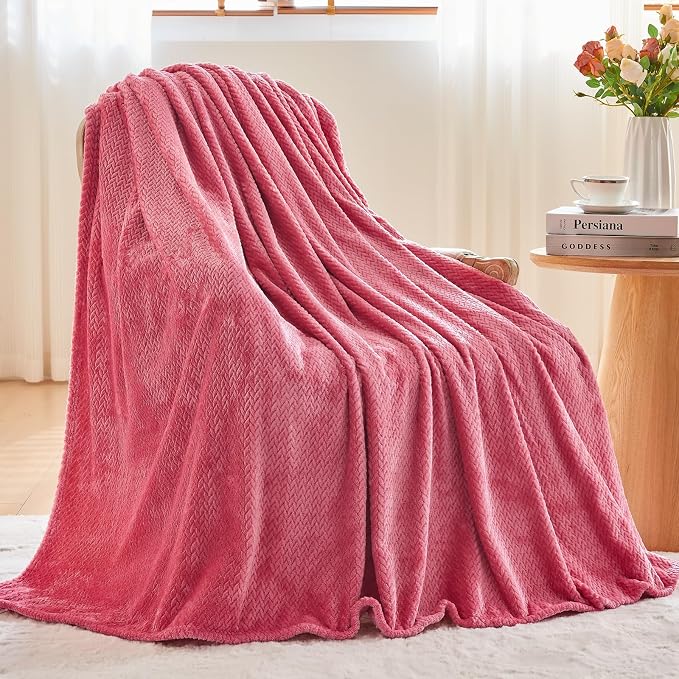 NEWCOSPLAY Fleece Leaves Pattern King Blanket, Coral Pink, 90"x110" | Super Soft Throw Blanket, Lightweight Cozy Bed Sofa Blanket, Premium Silky Flannel Fleece, Travel Blanket for All Season Use
