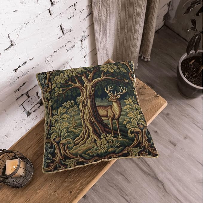 Vintage Green Deer Tree Velvet Pillow Covers 18x18 Inch Retro Reindeer Forest Throw Pillows for Couch Cushion Covers Pillowcase Boho Animal Farmhouse Pillow Cases for Sofa Bed Bedroom