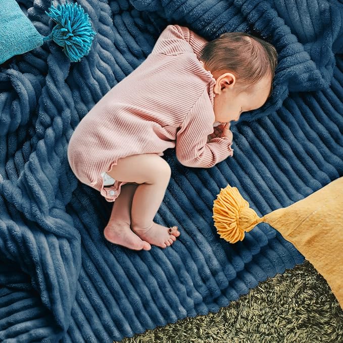 DISSA Fleece Blanket Queen Size – 71x80, Blue - Soft, Plush, Fluffy, Fuzzy, Warm, Cozy – Perfect Throw for Couch, Bed, Sofa - with Pompom Fringe - Flannel Blanket