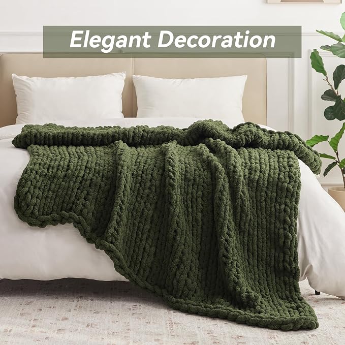Negwoo Chunky Knit Throw Blanket, Knitted Throw Chenille Yarn, 60"*80" | Soft Thick Cable Knitted Blankets, Handmade Big Thick Blanket, Machine Washable Cute Comfy Blanket for Home Decor, Green