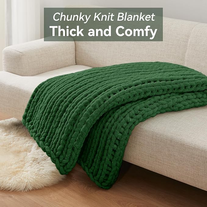 Negwoo Chunky Knit Throw Blanket, Knitted Throw Chenille Yarn, 30"*40" | Soft Thick Cable Knitted Blankets, Handmade Big Thick Blanket, Machine Washable Cute Comfy Blanket for Home Decor,Grass green