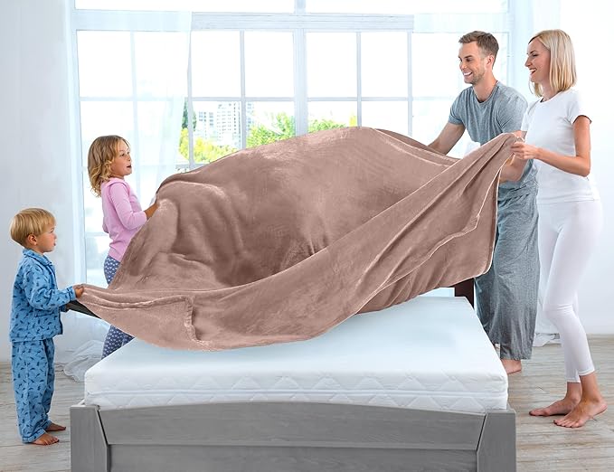 Utopia Bedding Soft Fleece Bed Blanket Twin Size Rose Pink (60x80 Inch) | Microfiber Plush Warm Lightweight Breathable Cozy Blanket Anti-Static, All Season Use, Gift for Women and Men