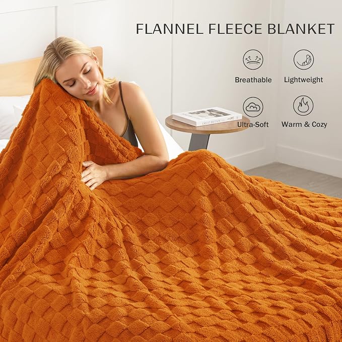 Exclusivo Mezcla 3D Checkered Fleece Twin Blanket for Bed, Burnt Orange | Super Soft and Cozy Fluffy Bed Blanket, Cute Fuzzy Blanket for Teens Back to School, Dorm Essentials, All Season, 60"x80"