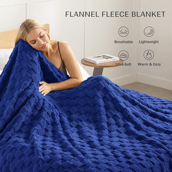 Exclusivo Mezcla 3D Checkered Fleece Twin Blanket for Bed, Cobalt Blue | Super Soft and Cozy Fluffy Bed Blanket, Cute Fuzzy Blanket for Teens Back to School, Dorm Essentials, All Season, 60"x80"