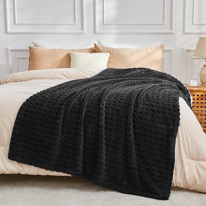 NEWCOSPLAY 3D Waffle Checkered Flannel Twin Blanket, Black, 60"x80" | Super Soft Cute Lightweight Decorative Premium Silky Fleece Blanket for Couch Sofa Bed, Gift for Women Men, All Season Use
