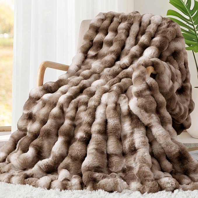 Luxury 1000GSM Rabbit Faux Fur Blanket, Super Heavy Warm Cozy Brown Blankets for Couch Bed Sofa, Ruched Plush Fuzzy Elegant Soft Reversible Mink Blanket for Living Room Bedroom, 90" x 90"