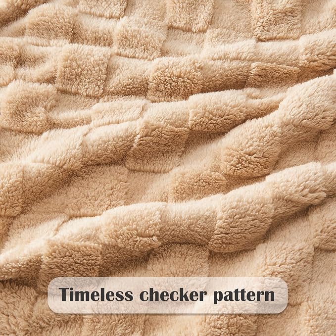 NEWCOSPLAY 3D Checkered Flannel King Blanket, Brown Checkered, 90"x110" | Super Soft Cute Lightweight Decorative Premium Silky Fleece Blanket for Couch Sofa Bed, Gift for Women Men, All Season Use