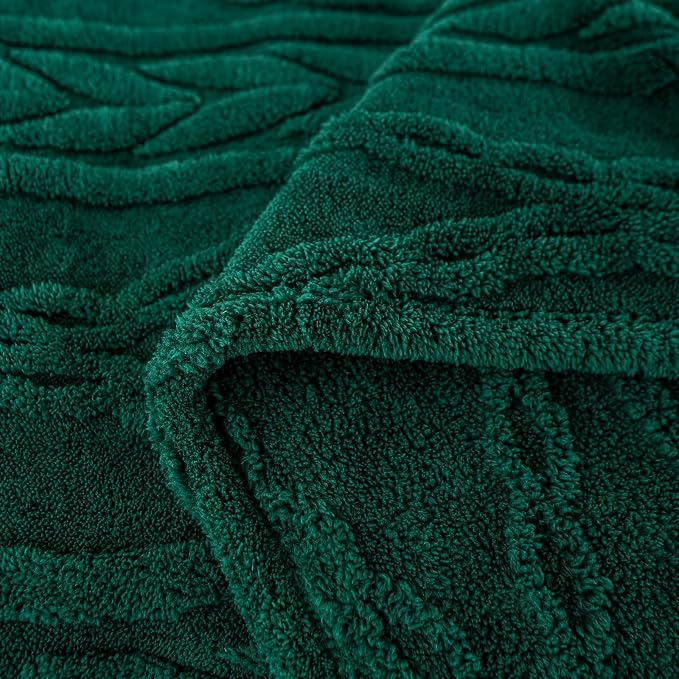 YUSOKI Sherpa Fleece Large Throw Blanket, Forest Green, 50"x65" | 3D Stylish Design,320GSM, Non-Shedding, Lightweight for All Season Use, stays fluffy after repeated washes, Perfect Gifts