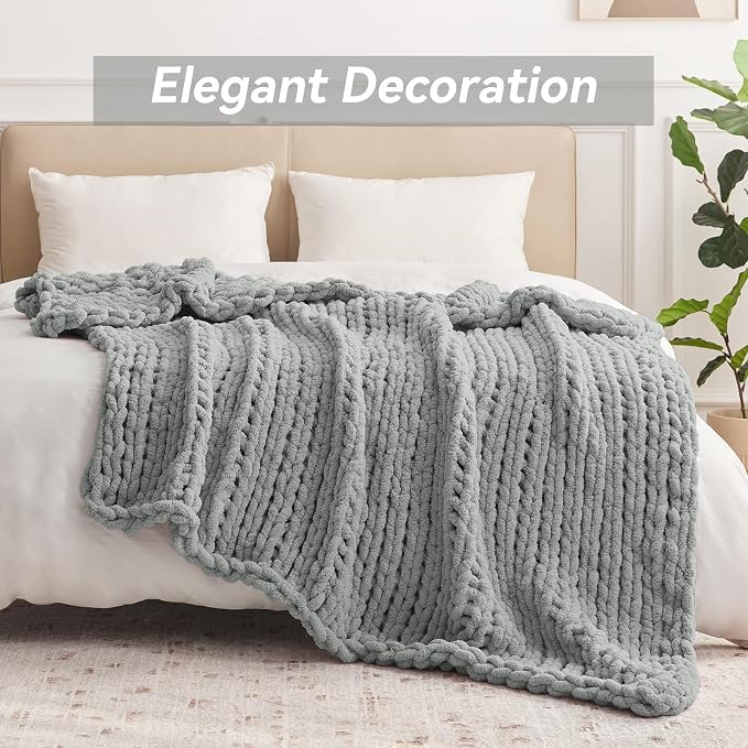 Negwoo Chunky Knit Throw Blanket, Knitted Throw Chenille Yarn, 30"*40" | Soft Thick Cable Knitted Blankets, Handmade Big Thick Blanket, Machine Washable Cute Comfy Blanket for Home Decor, Light grey