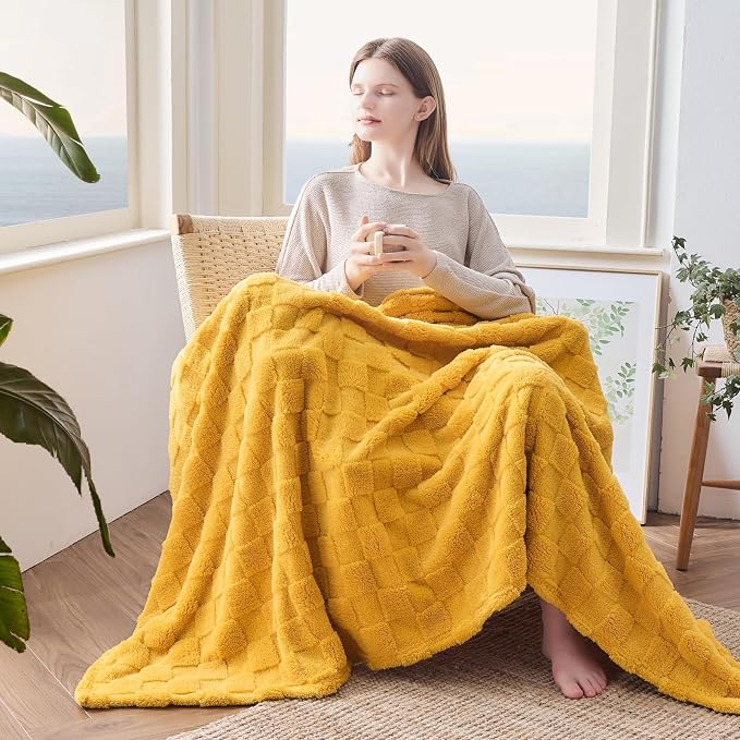 NEWCOSPLAY 3D Checkered Flannel Queen Blanket, Mustard Yellow, 90"x90" | Super Soft Cute Lightweight Decorative Premium Silky Fleece Blanket for Couch Sofa Bed, Gift for Women Men, All Season Use