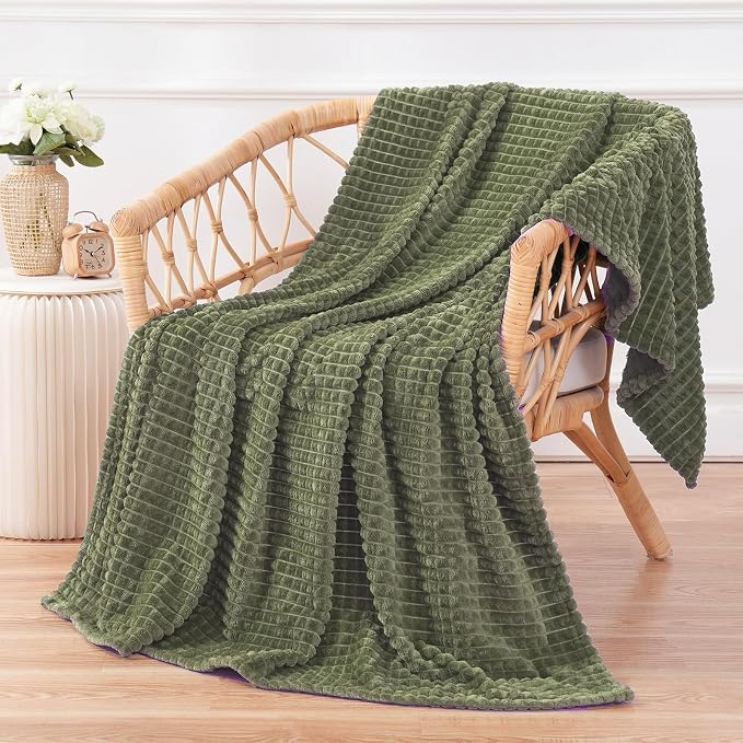 Puncuntex Fleece Throw Blanket Olive Green 50"×70" with Square Grid Design | Super Soft Plush Cozy Flannel Throw Blanket Luxury for Couch Sofa Chair