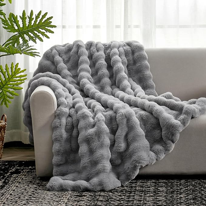 Cozy Bliss Faux Fur Throw Blanket for Couch, Fuzzy Soft Plush Thick Bubble Blanket for Sofa Bedroom Living Room, 60 * 80 Inches Light Grey