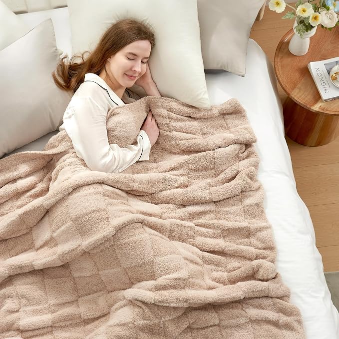 Snuggle Sac Checkered Throw Blanket Faux Fur Microfiber Blankets for Couch,Cozy Soft Warm Blanket for Sofa Bedroom Living Room,Solid Beige,50x60 inches