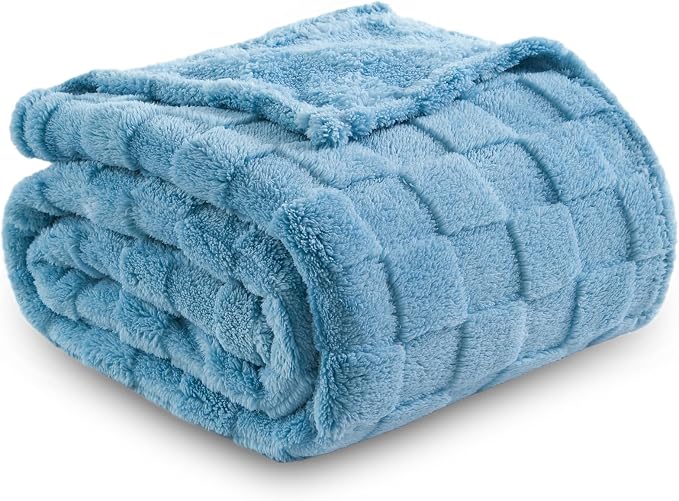 NEWCOSPLAY 3D Checkered Flannel Throw Blanket, Blue Checkered, 50"x70" | Super Soft Cute Lightweight Decorative Premium Silky Fleece Blanket for Couch Sofa Bed, Gift for Women Men, All Season Use