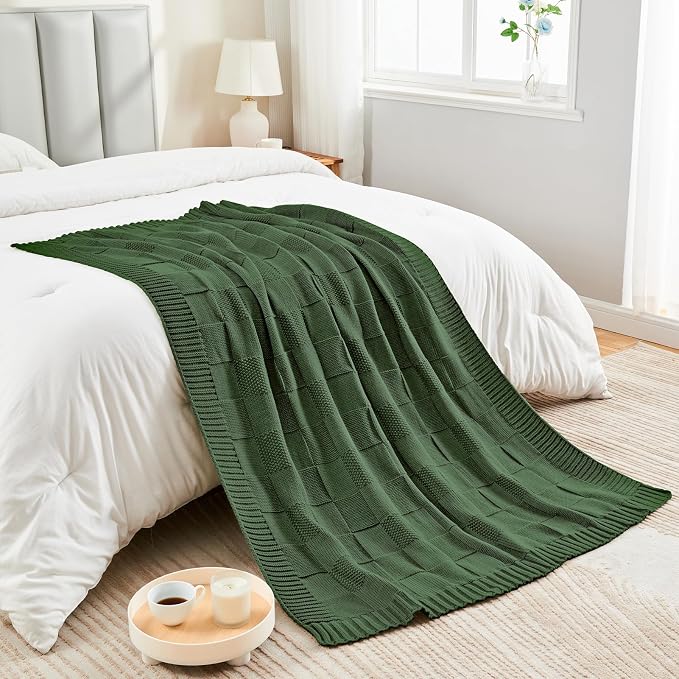 CozeCube Christmas Green Knitted Checkered Throw Blanket 60"X80" | Check Knit Throw for Couch, Decorative Christmas Soft Cozy Warm Blanket for Bed Sofa Living Room