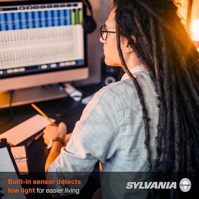 Sylvania Dusk to Dawn A19 LED Light Bulb with Auto On/Off Light Sensor, 60W=9W, 800 Lumens, 5000K, Daylight - 1 Pack (41289)
