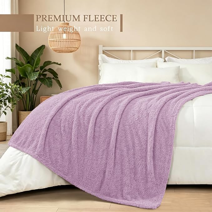 Exclusivo Mezcla Fleece Bed Blankets King Size for Bed, 90" x 104" | Super Soft and Cozy Fluffy Blanket for Women, Lightweight and Fuzzy Large Blanket for Bedroom , All Season, Light Purple