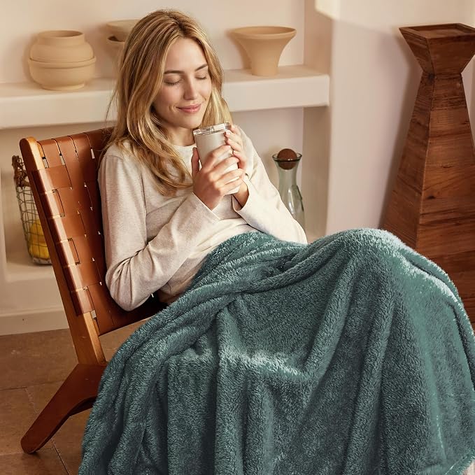 Exclusivo Mezcla Fuzzy Plush Fleece Bed Blanket Twin XL Size, Celadon | 90x66 Inches, Super Soft and Cozy Bed Blanket, Fluffy Blanket for Bed, College Dorm Room Essentials, All Season