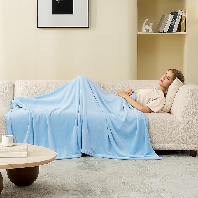 Hansleep Throw XL Light Blue Fleece Blanket, Soft Flannel Bed Blanket | Fuzzy Cozy Blanket 50x70 Inches, Multi-use for Bed, Sofa, Couch, Travel, Camping, All Season Warm Lightweight Cover