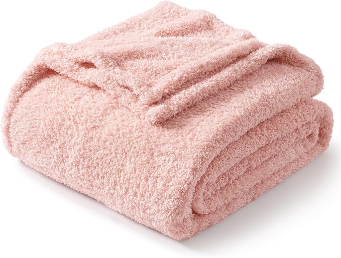 Exclusivo Mezcla Fleece Twin Size Blanket for Couch and Bed, 60" x 80" | Super Soft and Cozy Fluffy Blanket for Women, Lightweight and Fuzzy Blanket for Teens Back to School, All Season, Light Pink