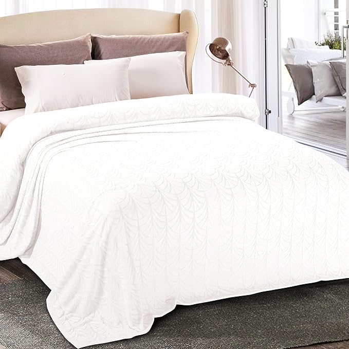 Whale Flotilla Soft Flannel Fleece King Size Bed Blanket, White | Cozy Lightweight Breathable Coverlet, Plush Fluffy Bedspread, Vintage Pattern Decorative Blanket for Bed All Season, 90"x104"