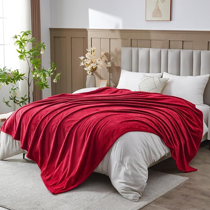 NEWCOSPLAY Fleece Leaves Pattern Queen Blanket, Red, 90"x90" | Super Soft Throw Blanket, Lightweight Cozy Bed Sofa Blanket, Premium Silky Flannel Fleece, Travel Blanket for All Season Use