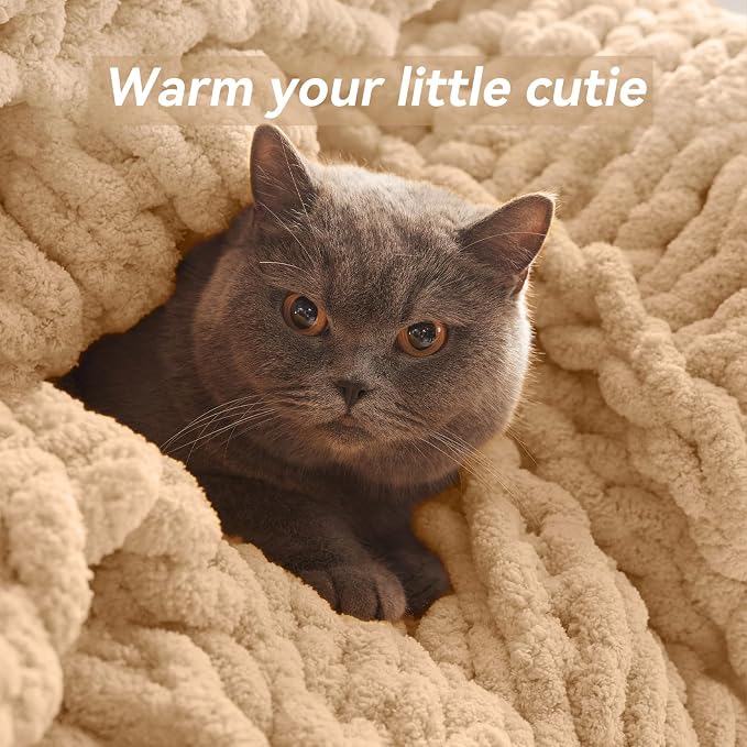 Negwoo Chunky Knit Throw Blanket, Knitted Throw Chenille Yarn, 50"*60" | Soft Thick Cable Knitted Blankets, Handmade Big Thick Blanket, Machine Washable Cute Comfy Blanket for Home Decor, Beige