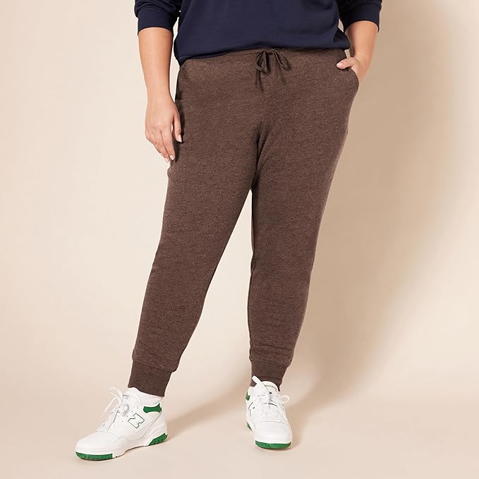 Amazon Essentials Women's Fleece Jogger Sweatpant (Available in Plus Size)